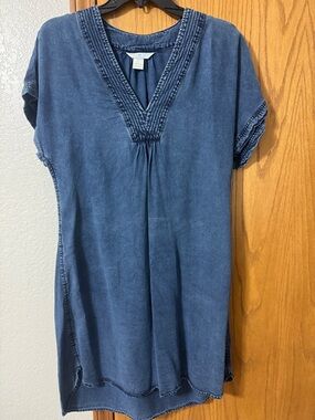 H&M Blue Washed V-Neck Tunic Top